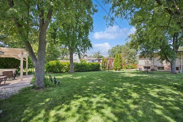 1746 Richfield Avenue, Highland Park, IL 60035