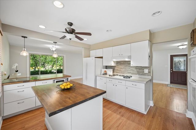 1746 Richfield Avenue, Highland Park, IL 60035