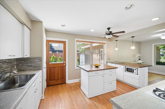 1746 Richfield Avenue, Highland Park, IL 60035