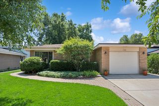 1746 Richfield Avenue, Highland Park, IL 60035