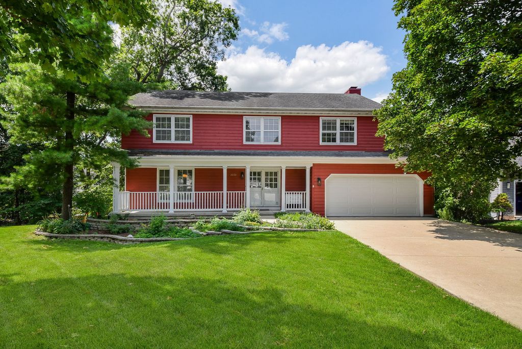 2230 Barger Court, Wheaton, IL 60189