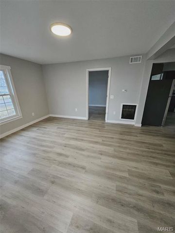 401 N Franklin Street, Farmington, MO 63640