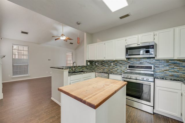 2437 Creekhaven Drive, Flower Mound, TX 75028