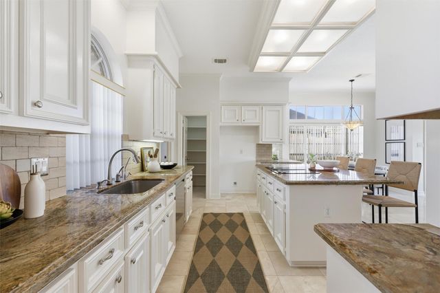 1918 Winter Knoll Way, Houston, TX 77062