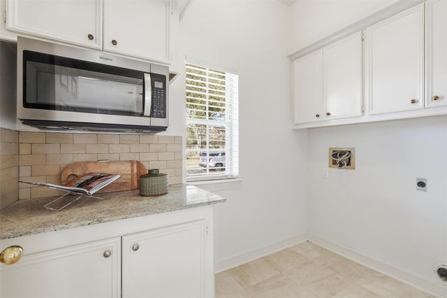 1918 Winter Knoll Way, Houston, TX 77062