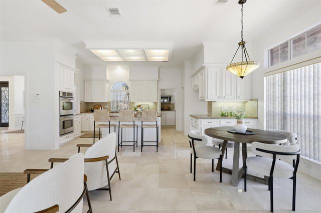 1918 Winter Knoll Way, Houston, TX 77062