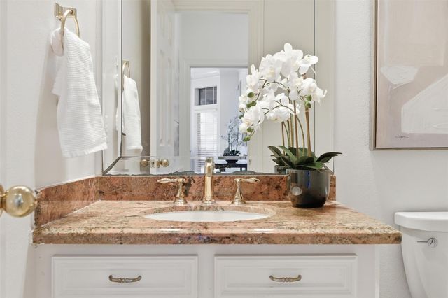 1918 Winter Knoll Way, Houston, TX 77062