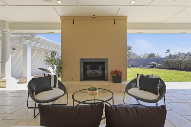 1918 Winter Knoll Way, Houston, TX 77062