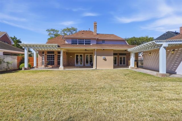 1918 Winter Knoll Way, Houston, TX 77062