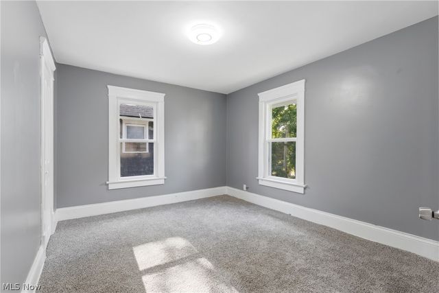 2235 Winfield Way NE, Canton, OH 44705