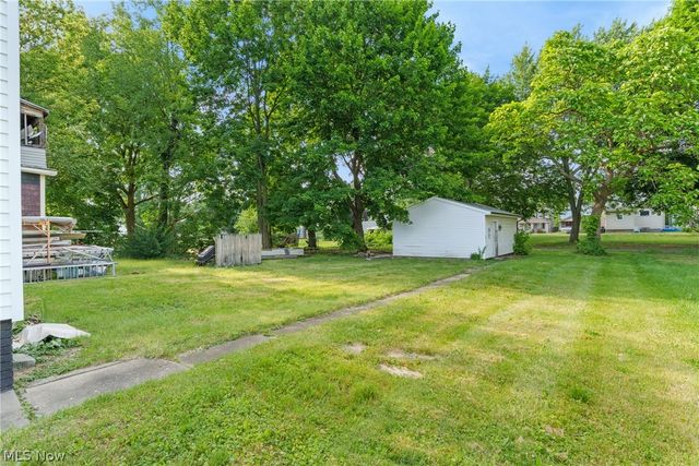 2235 Winfield Way NE, Canton, OH 44705