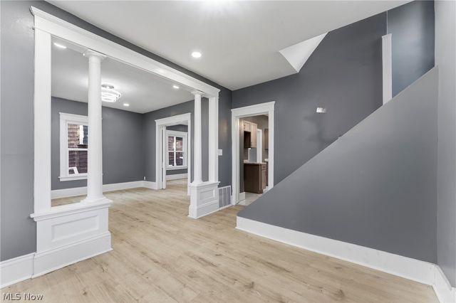 2235 Winfield Way NE, Canton, OH 44705