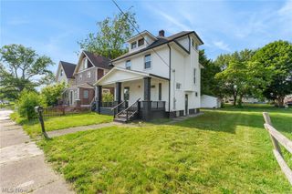 2235 Winfield Way NE, Canton, OH 44705