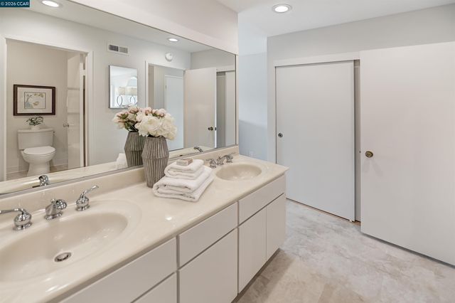 839 Terra California Dr 3, Walnut Creek, CA 94595