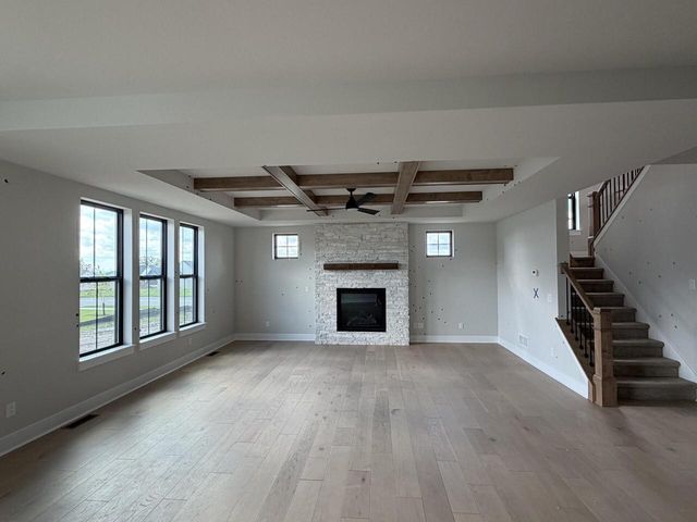 N66W21225 Sweet Clover DRIVE, Menomonee Falls, WI 53051