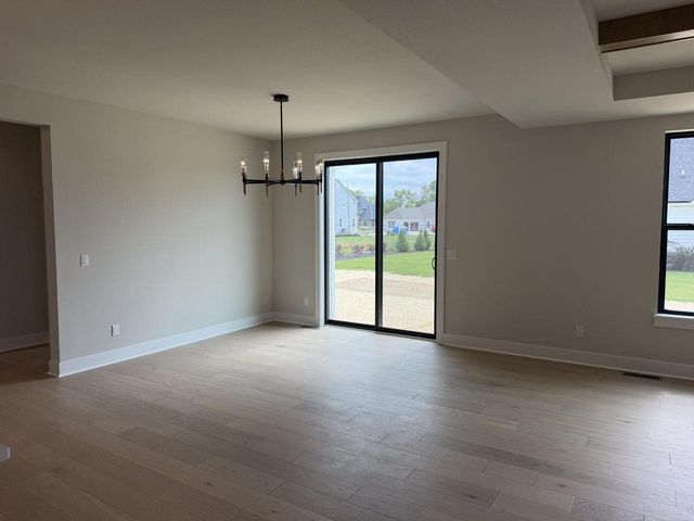 N66W21225 Sweet Clover DRIVE, Menomonee Falls, WI 53051