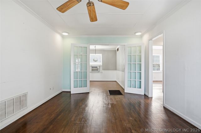 4953 S Detroit Avenue, Tulsa, OK 74105