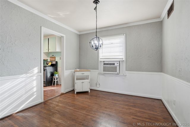 4953 S Detroit Avenue, Tulsa, OK 74105