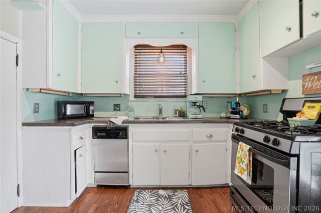 4953 S Detroit Avenue, Tulsa, OK 74105