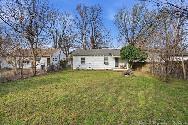 4953 S Detroit Avenue, Tulsa, OK 74105