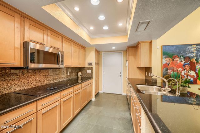 3047 E STELLA Lane, Phoenix, AZ 85016