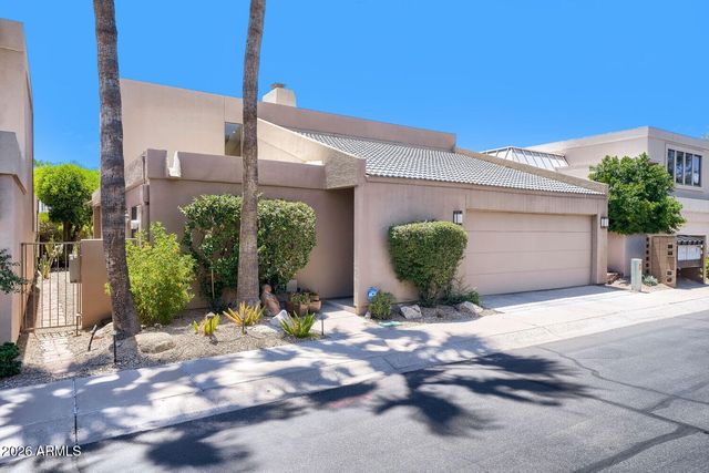 3047 E STELLA Lane, Phoenix, AZ 85016