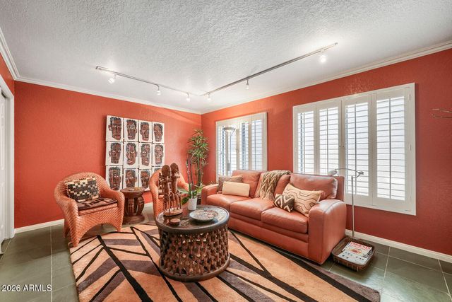 3047 E STELLA Lane, Phoenix, AZ 85016