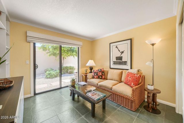 3047 E STELLA Lane, Phoenix, AZ 85016