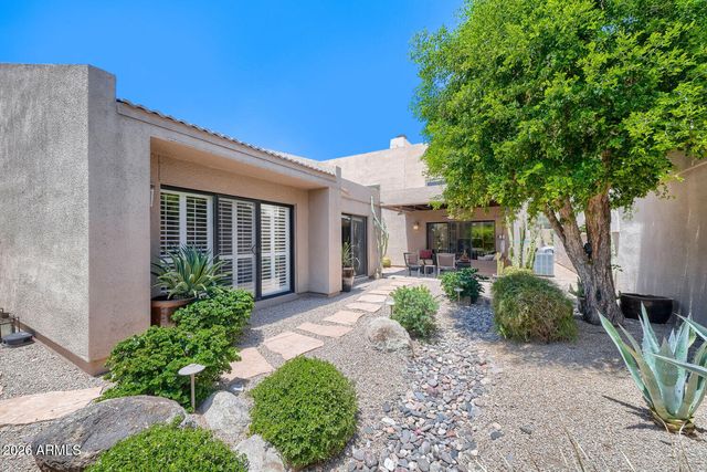 3047 E STELLA Lane, Phoenix, AZ 85016