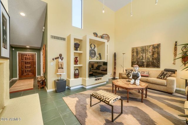 3047 E STELLA Lane, Phoenix, AZ 85016