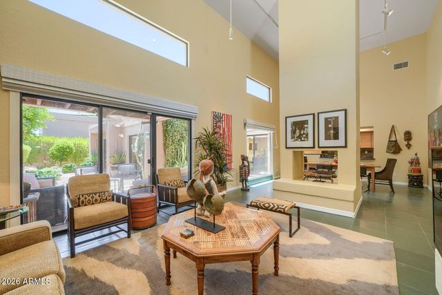 3047 E STELLA Lane, Phoenix, AZ 85016