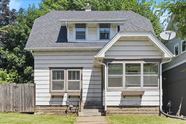 399 Curtice Street E, Saint Paul, MN 55107