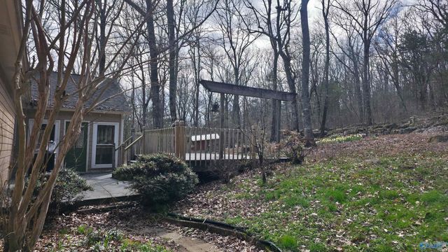 600 Lewis Mountain Road, New Market, AL 35761