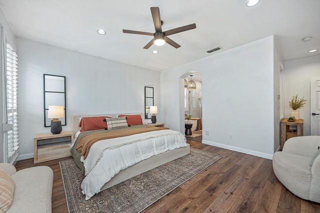 8000 Auburn Oaks Village Ln, Citrus Heights, CA 95610