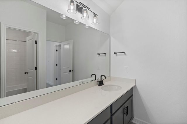 4015 Sterling Springs Lane, League City, TX 77573