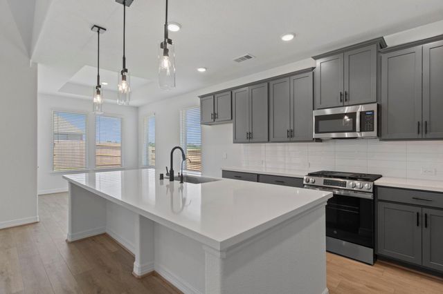 4015 Sterling Springs Lane, League City, TX 77573