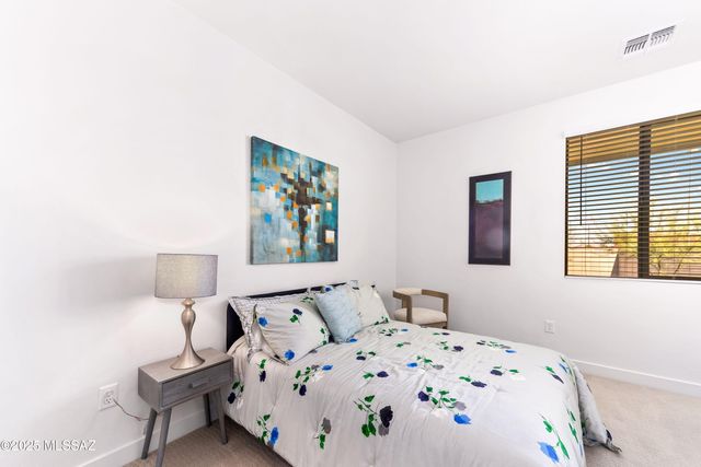 1184 E Liggins Street, Tucson, AZ 85713