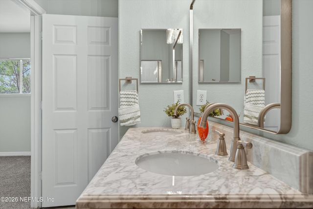 1800 THE GREENS Way 302, Jacksonville Beach, FL 32250