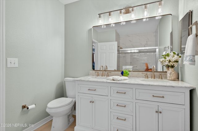 1800 THE GREENS Way 302, Jacksonville Beach, FL 32250