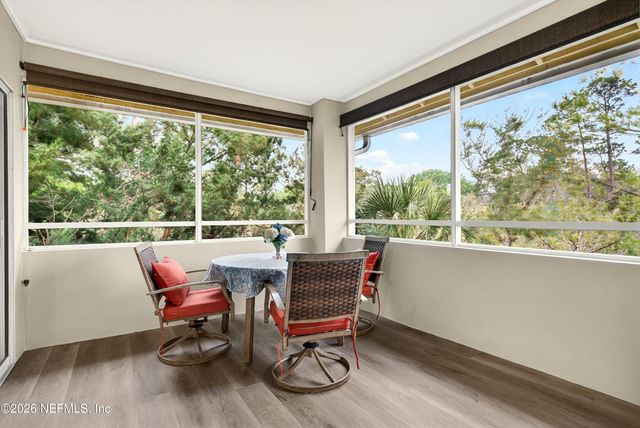 1800 THE GREENS Way 302, Jacksonville Beach, FL 32250