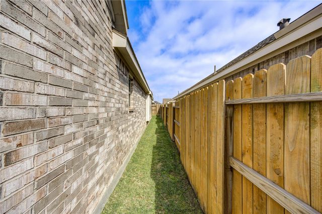 224 Catalina Cove Drive, Katy, TX 77493