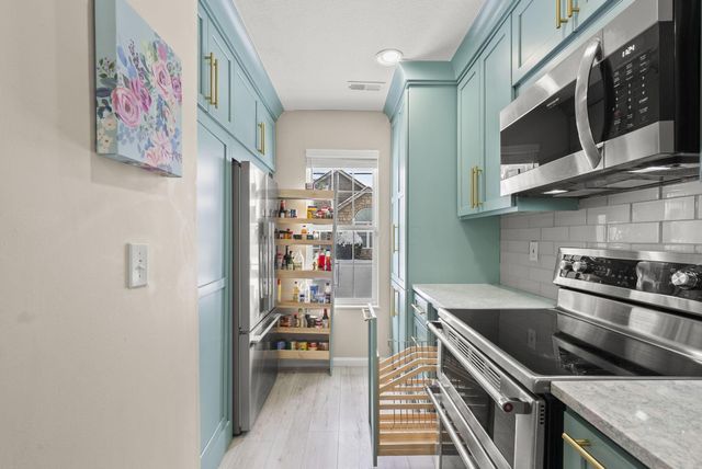 3651 Colonial Drive, Hilliard, OH 43026