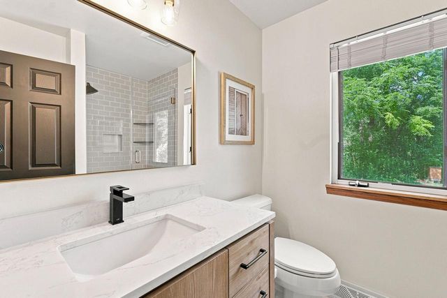 19800 W Briar Ridge DRIVE, Brookfield, WI 53045