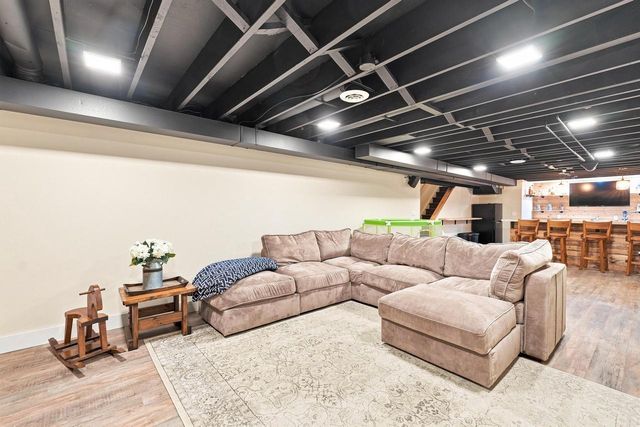 19800 W Briar Ridge DRIVE, Brookfield, WI 53045