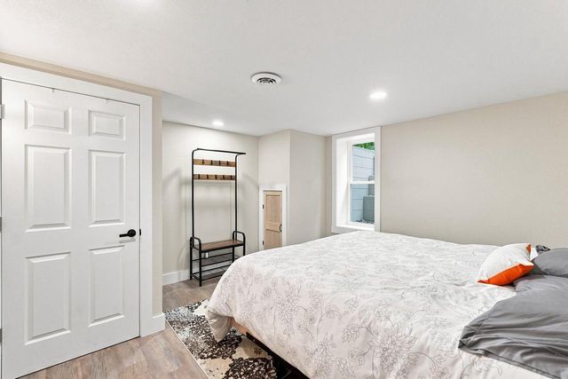 19800 W Briar Ridge DRIVE, Brookfield, WI 53045