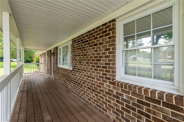 14210 Cherry St, Chester, VA 23831