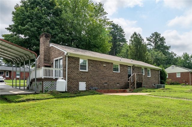 14210 Cherry St, Chester, VA 23831