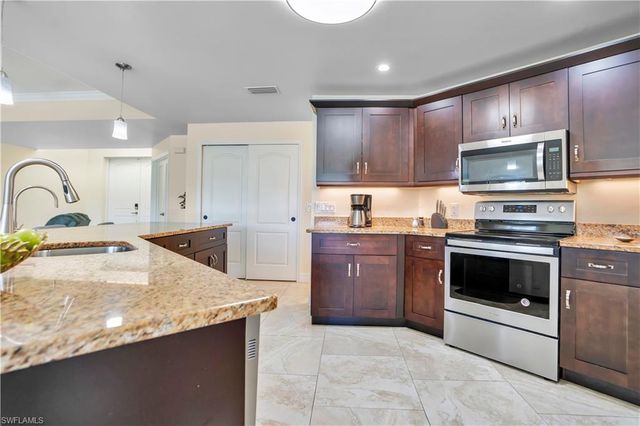 1627 SW 14th ST, Cape Coral, FL 33991