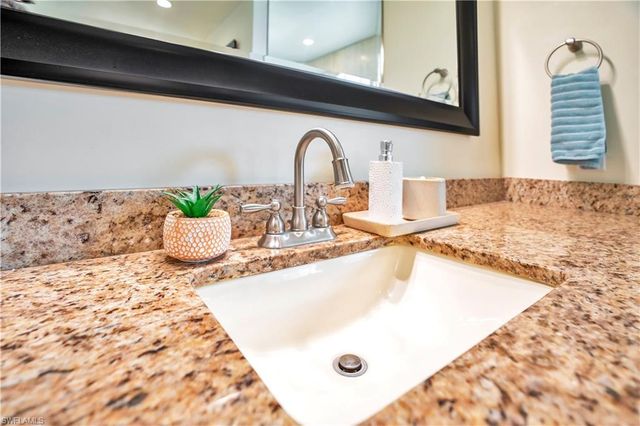 1627 SW 14th ST, Cape Coral, FL 33991