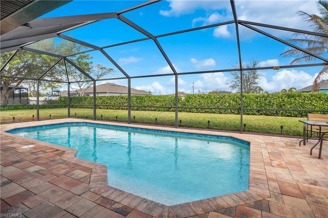 1627 SW 14th ST, Cape Coral, FL 33991